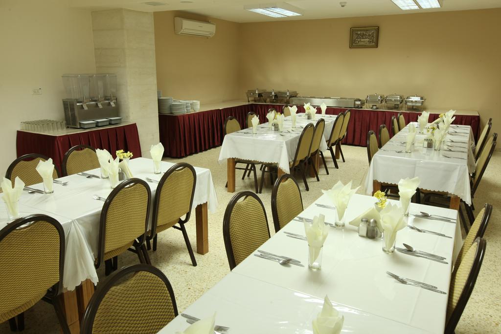 Holy Family Hotel ベツレヘム エクステリア 写真