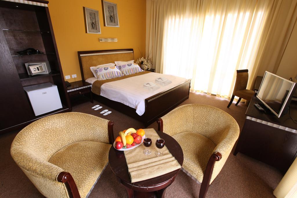 Holy Family Hotel ベツレヘム エクステリア 写真